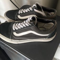Vans  Adult Size 5
