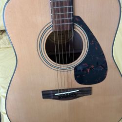 Guitar Yamaha f335 Acoustic Guitar 