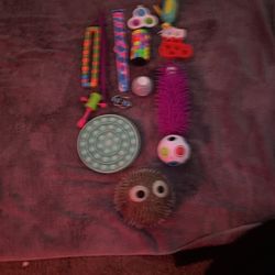 Find fidgets