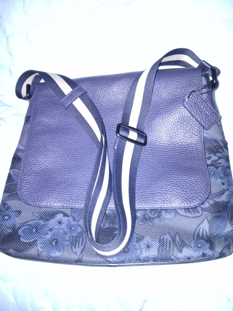 Coach Blue Hawaiian Printed Messenger Murse