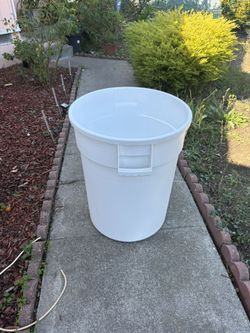 2  32 Gallon White Containers  