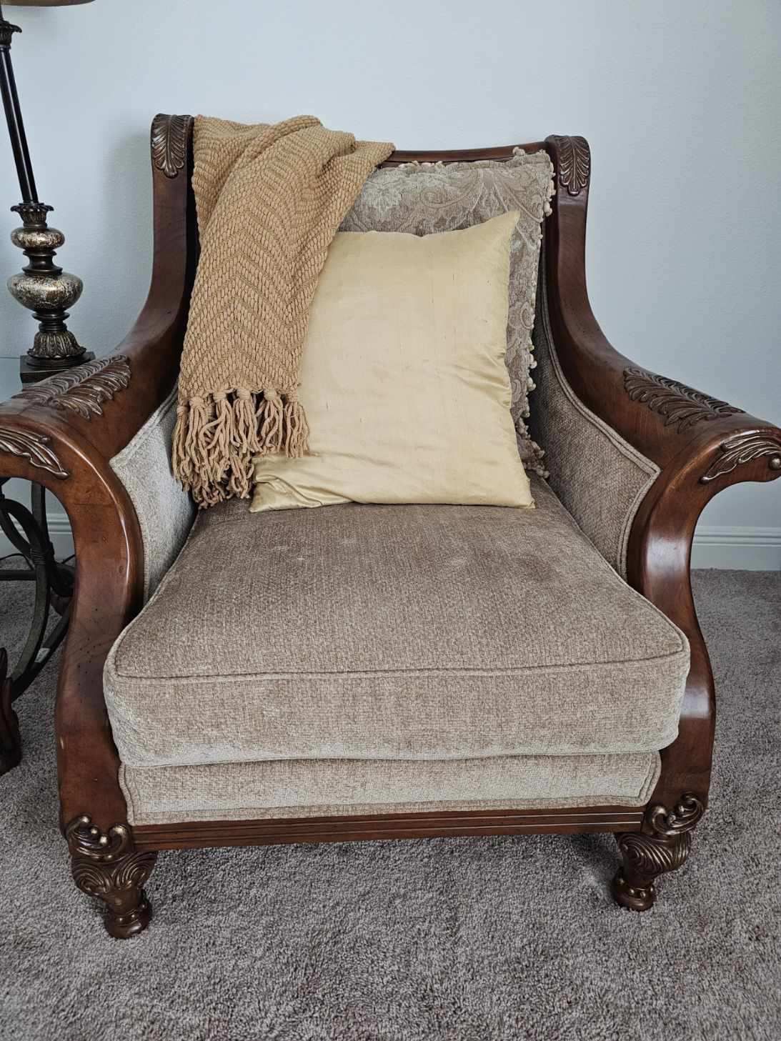 Tan Big Chair With Leaf Engraving And Leaf Design Side Table