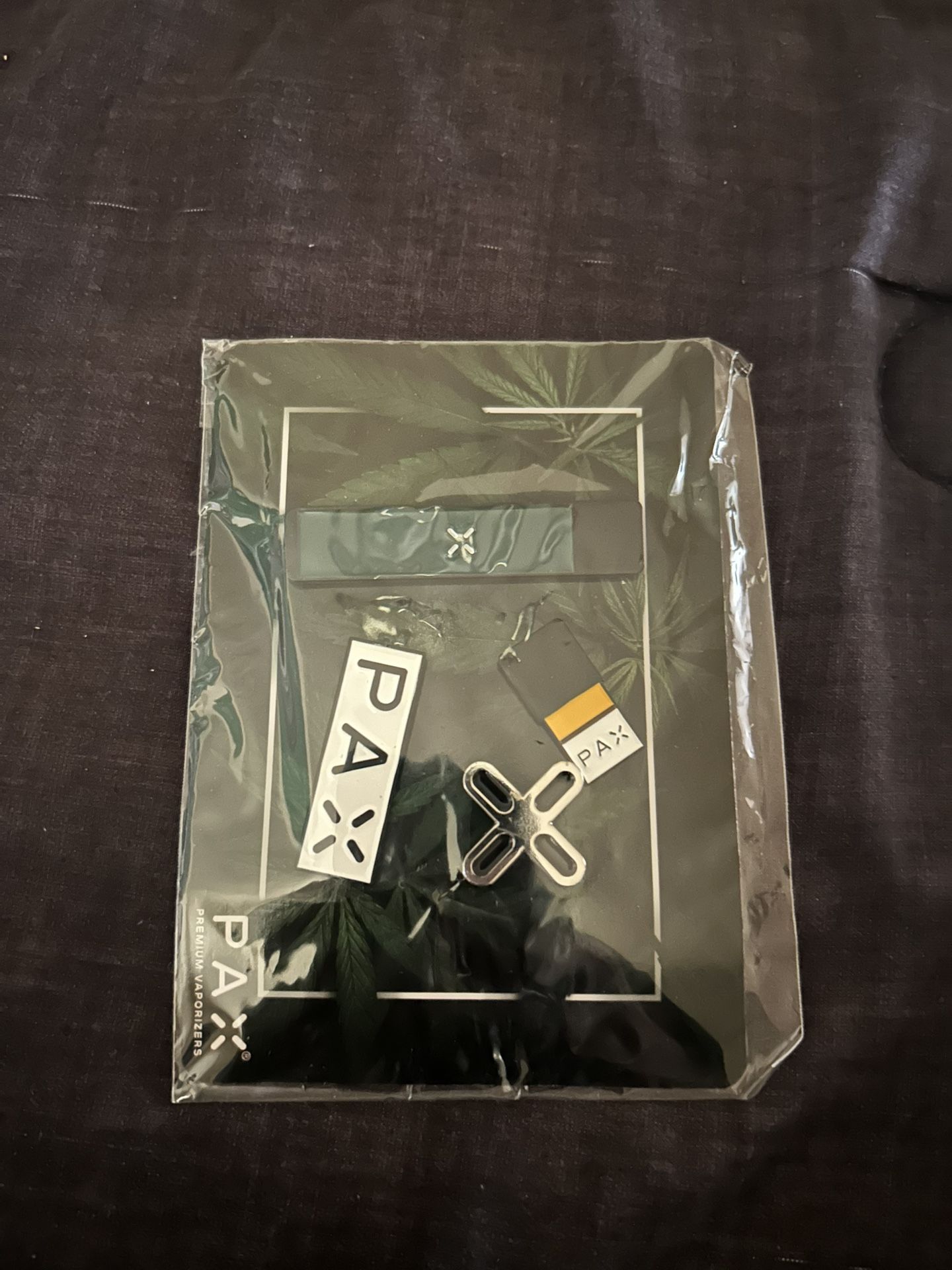 Vintage Pins Pack