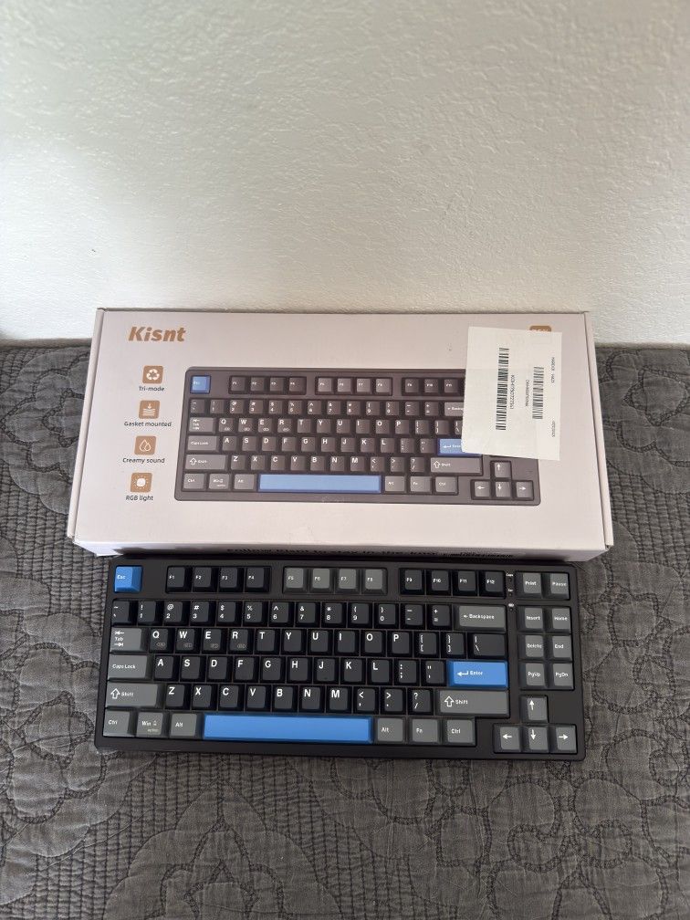 Kisnt Mechanical Keyboard RGB 