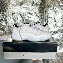 Jordan 11 Low Legend Blue 