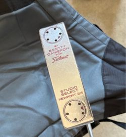 Scotty Cameron Studio Select Newport 2.6 Putter 34"  Head Cover  Right Handed