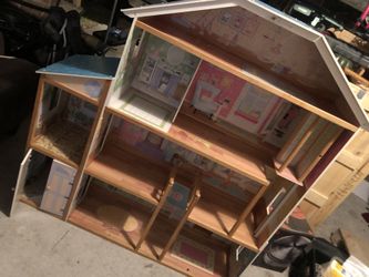 Doll House 