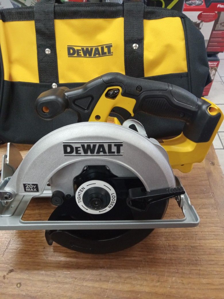 Dewalt 6 1/2 Circular Saw