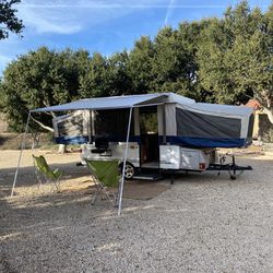 pop up Camping Trailer Fleetwood