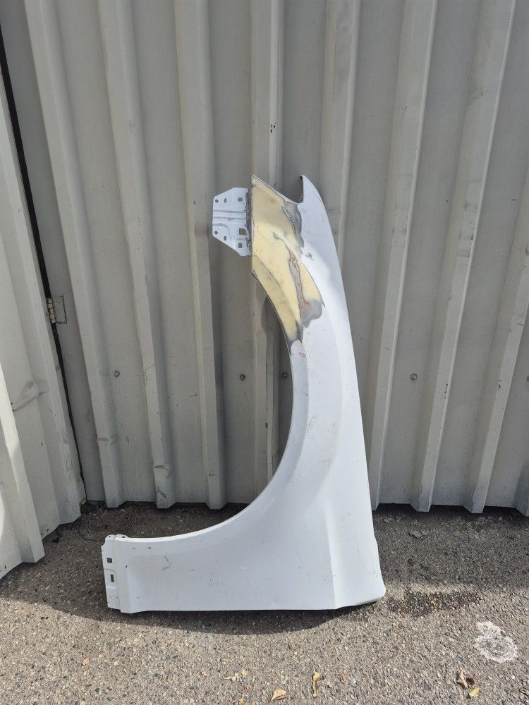 2011 2012 2013 2014 2015 2016 2017 2018 2019 2020 2021 2022 Chrysler 300 Fender Left Driver Side LH Original Used