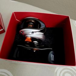 Abu Garcia Revo X Baitcast Reel 6:7.1