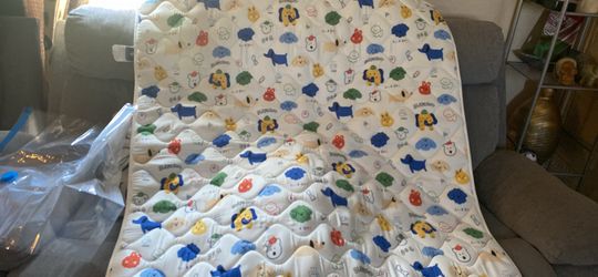 Vividvibebearpas Reversible dog pattern quilted mattress topper