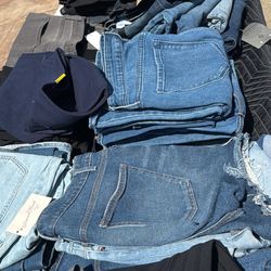 FLASH YARD SALE ONLY TODAY 👀EVERYTHING NEW!!