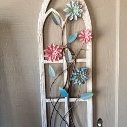 WOODEN ARCH WITH METAL FLOWERS PATIO DECOR 