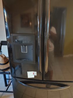 Kenmore Elite 27 Cubic 3 Doors Bottom Freezer