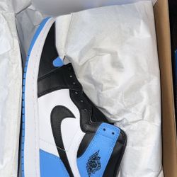 Jordan 1 Unc