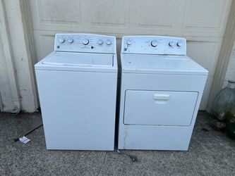 3 Pronged Kenmore Washer and Dryer Electric