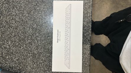 Magic keyboard with touch id