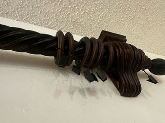 Dark wood Twisted Curtain Rod with Rings