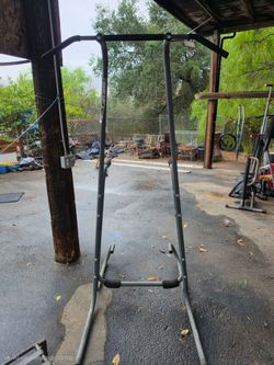 power tower / pull-up and dip station