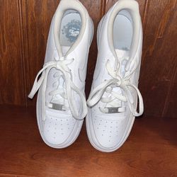 Air Force 1s SIZE 7 Men