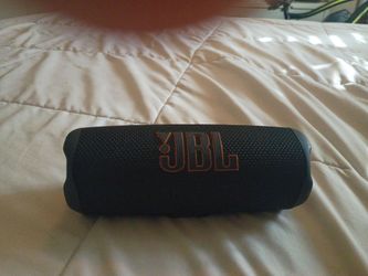 JBL flip 7 like new waterproof