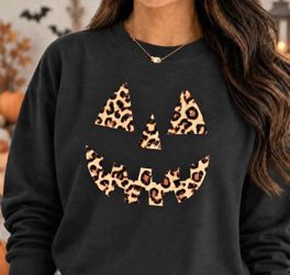 Cute Black Womens Top! NEW (M)