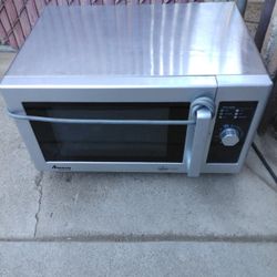 Amana Microwave