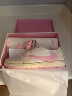 Jordan 1 Travis Scott