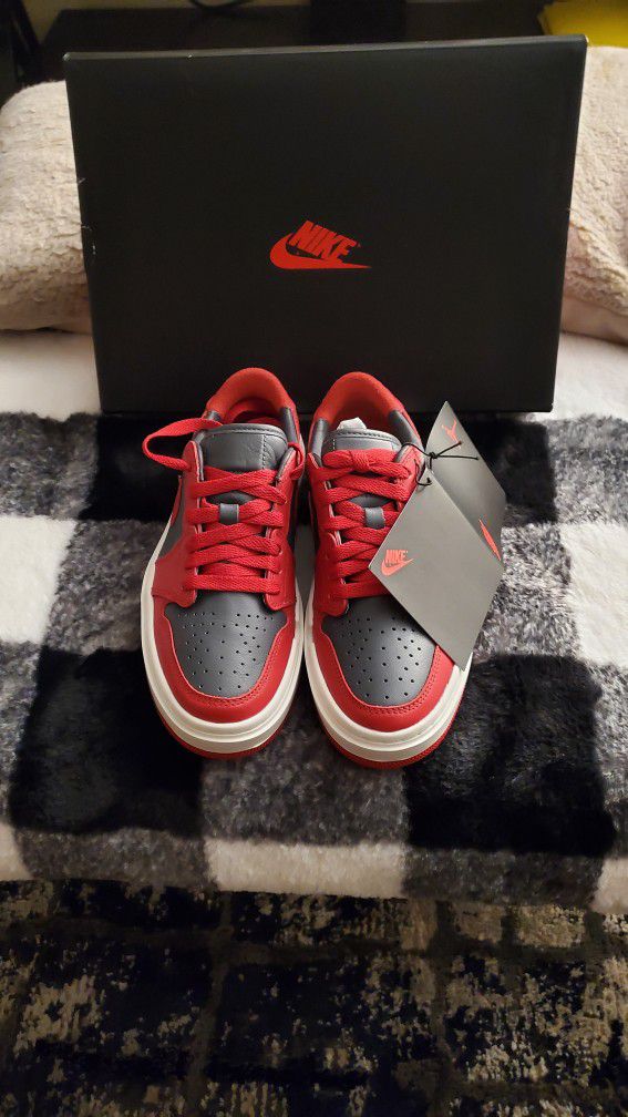 Nike Air Jordan 1 Womens Size 5.5 Elevate Low Grey/Red Athletic Shoes