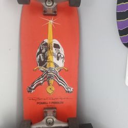 Powell Peralta. Skateboard
