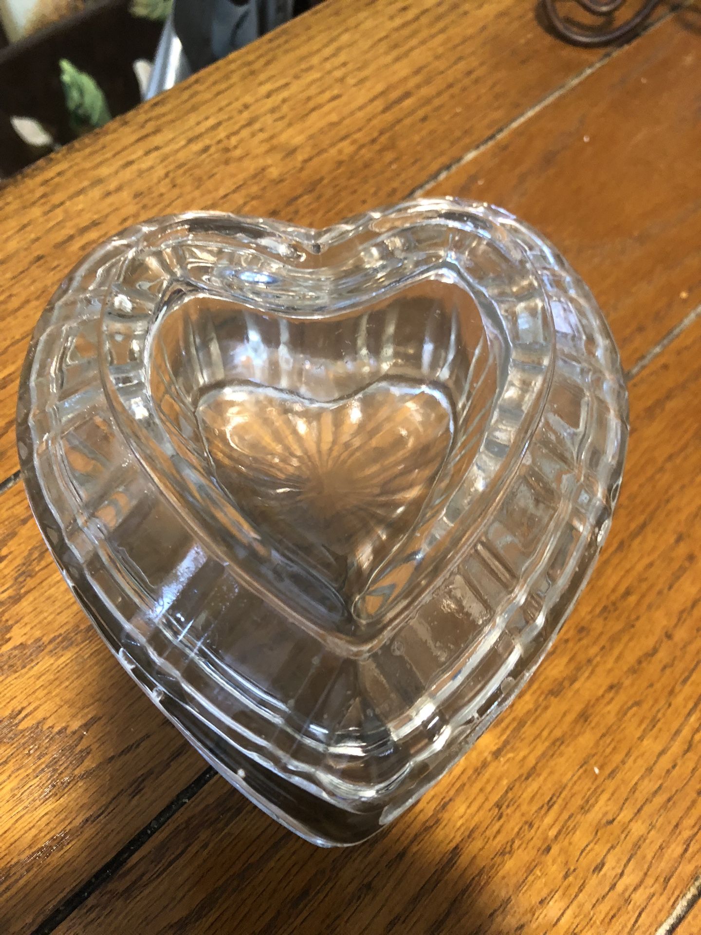 Vintage Heart Shape Container With Lid 4x5