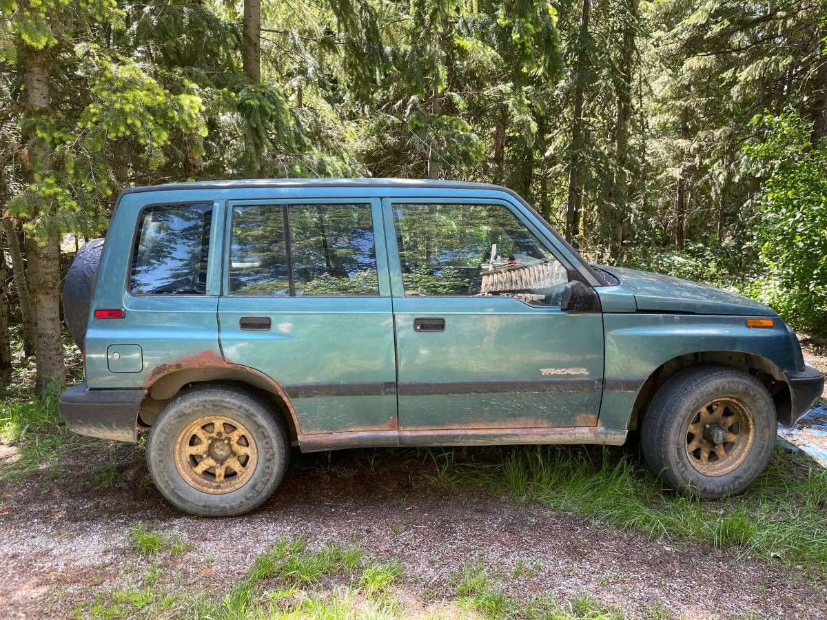 1996 Geo Tracker