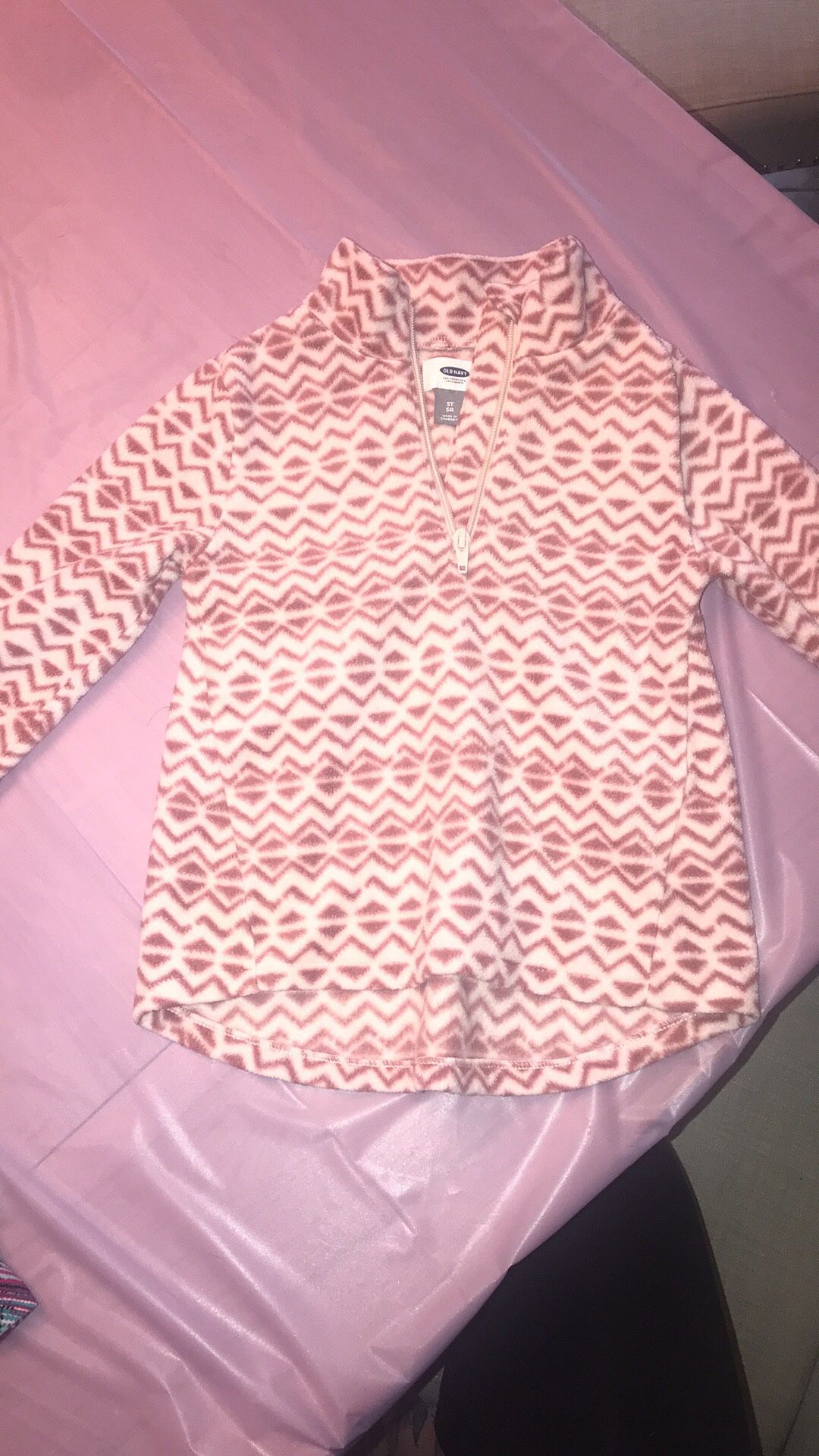 Old navy pull over girls size 5