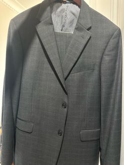 Tommy Hilfiger wool blend 2pc suit 42R Jacket, 34x32 Pants