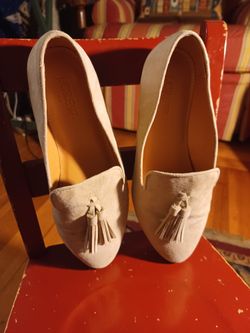 J CREWS Tassel Smoking Loafers  61/2" Light Khaki 