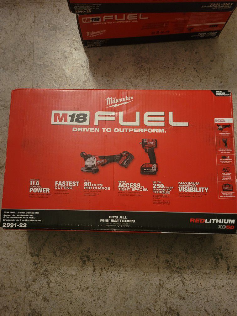 Milwaukee Fuel M18  Grinder And 3/8  Impact Wrench combo