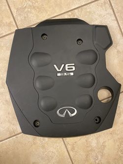 Infiniti G35 Engine cover