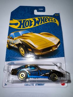 Hot Wheels 2025 58th Anniversary Set **Chase** Corvette Stingray Gold Blue