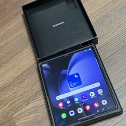 Samsung Galaxy Z Fold 5 256GB Unlocked 