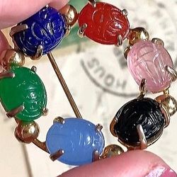Multicolor Jade Craved In Egyptian Scarabee Brooch 