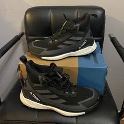 Adidas Terrex Gore Tex/ Size 9 Men’s $95