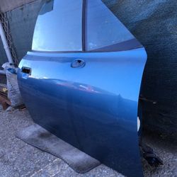 Used 1997 BMW Z3 passenger Door, for parts,