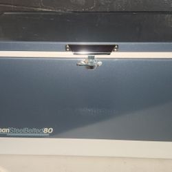 Vintage Coleman 80 Quart Cooler