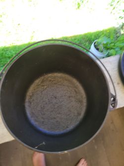 Wagner - Sidney O No8 cast iron 3 leg bean pot vintage