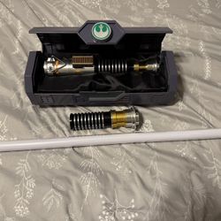 Disney Star Wars Luke Skywalker Legacy Lightsaber Hilt w Blade