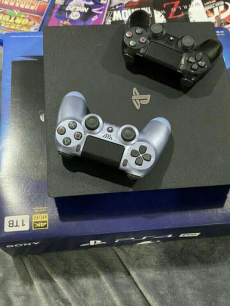 (Used) ps4 pro  still  Available