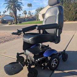 Electric Wheelchair - NEW BATTERIES!