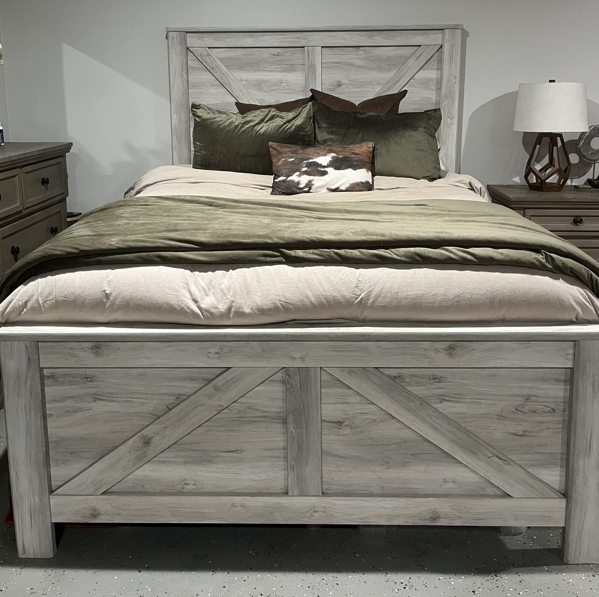 Bedroom Set For Sale!