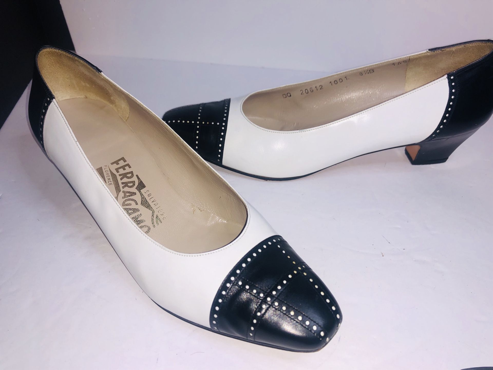 Ferragamo cap toe heel size 8.5 very cute
